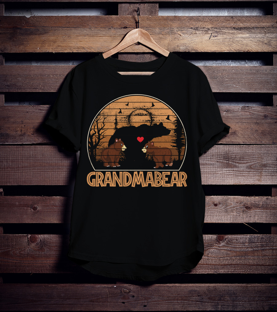Grandma Bear Vintage Sunset Heart Silhouette Scene T-Shirt
