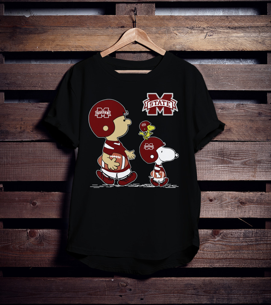 Mississippi State Bulldogs Football Team Characters With Helmets And Footballs T-Shirt