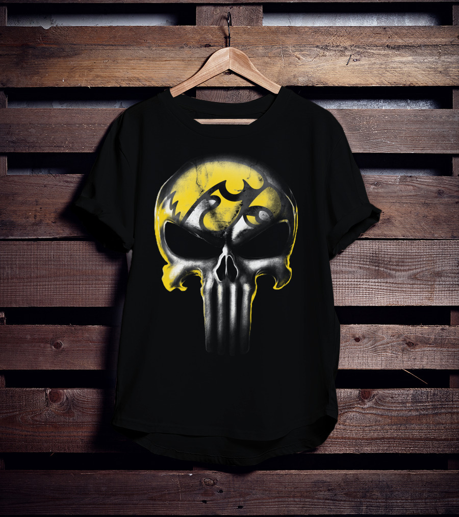 Punisher Skull Iowa Hawkeyes T-Shirt