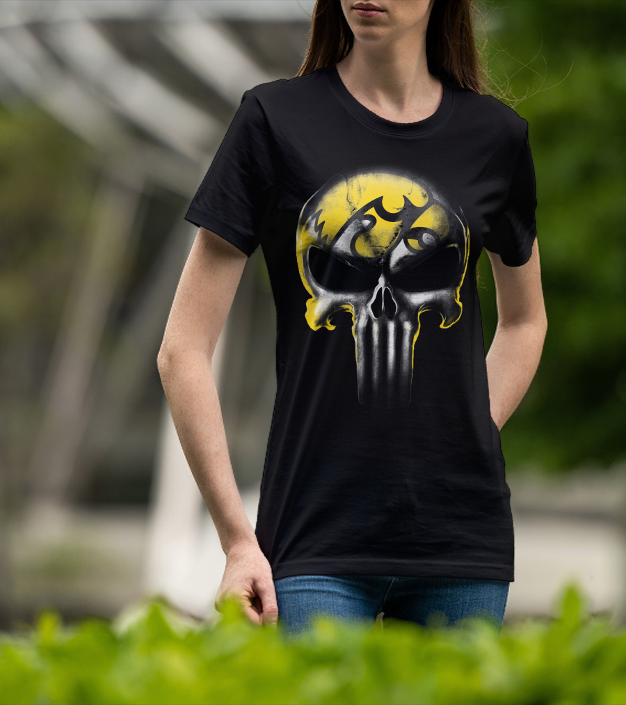 Punisher Skull Iowa Hawkeyes T-Shirt
