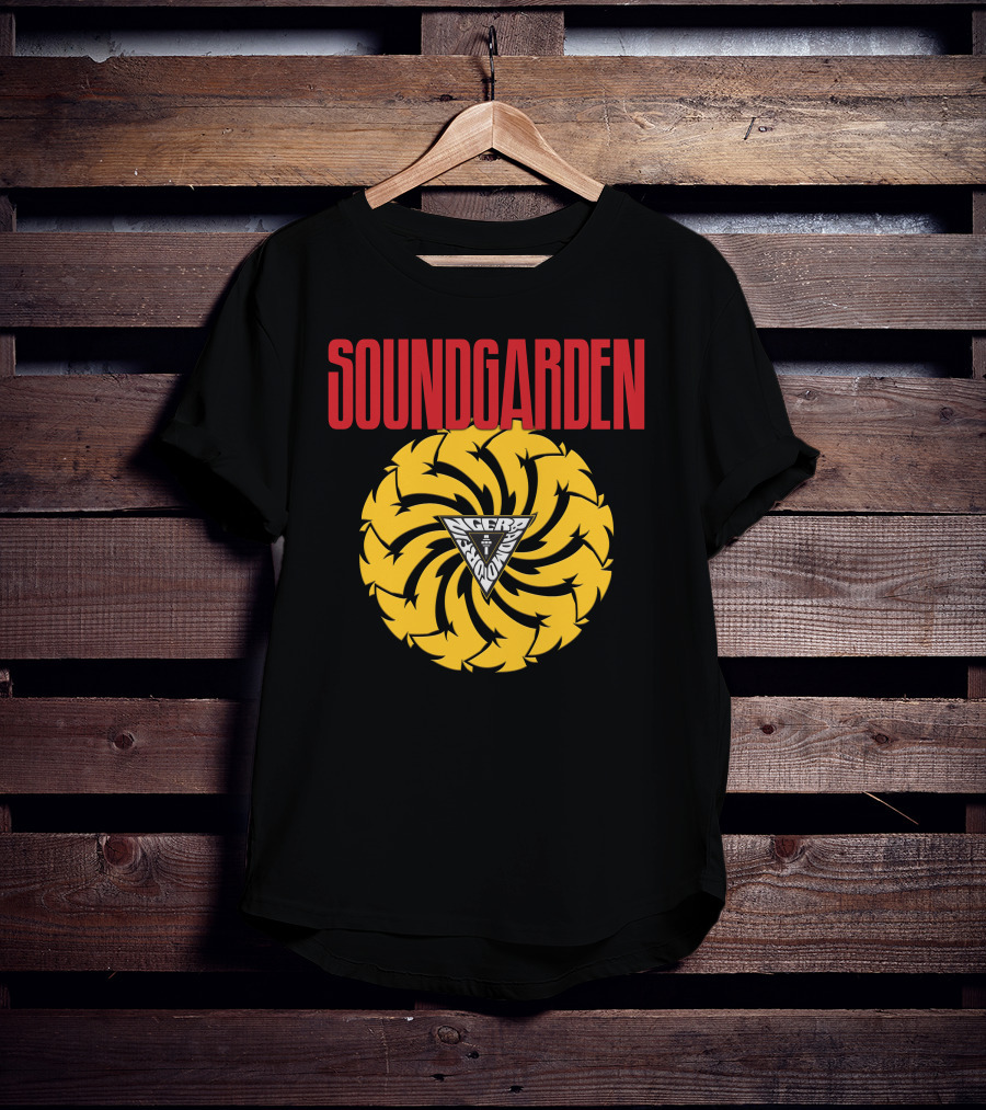 Soundgarden Badmotorfinger Yellow Spiral T-Shirt
