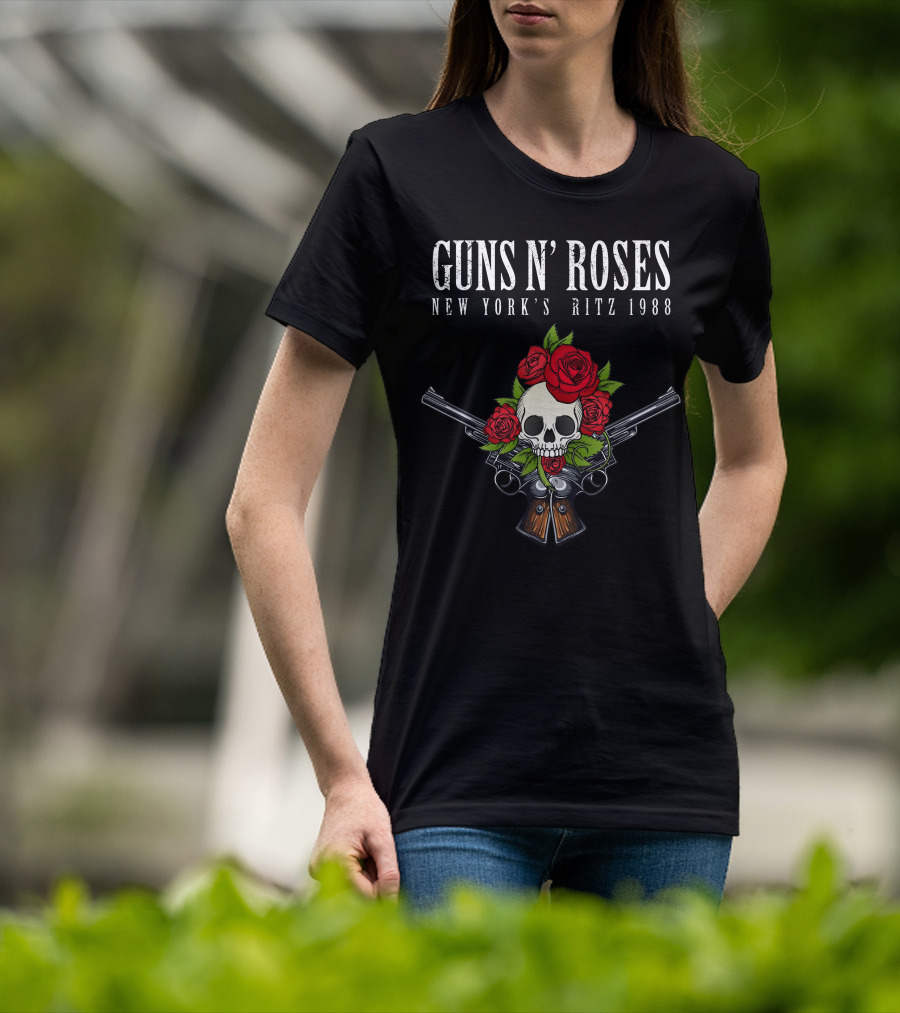 Guns N' Roses New York's Ritz 1988 Skull Roses Pistols T-Shirt