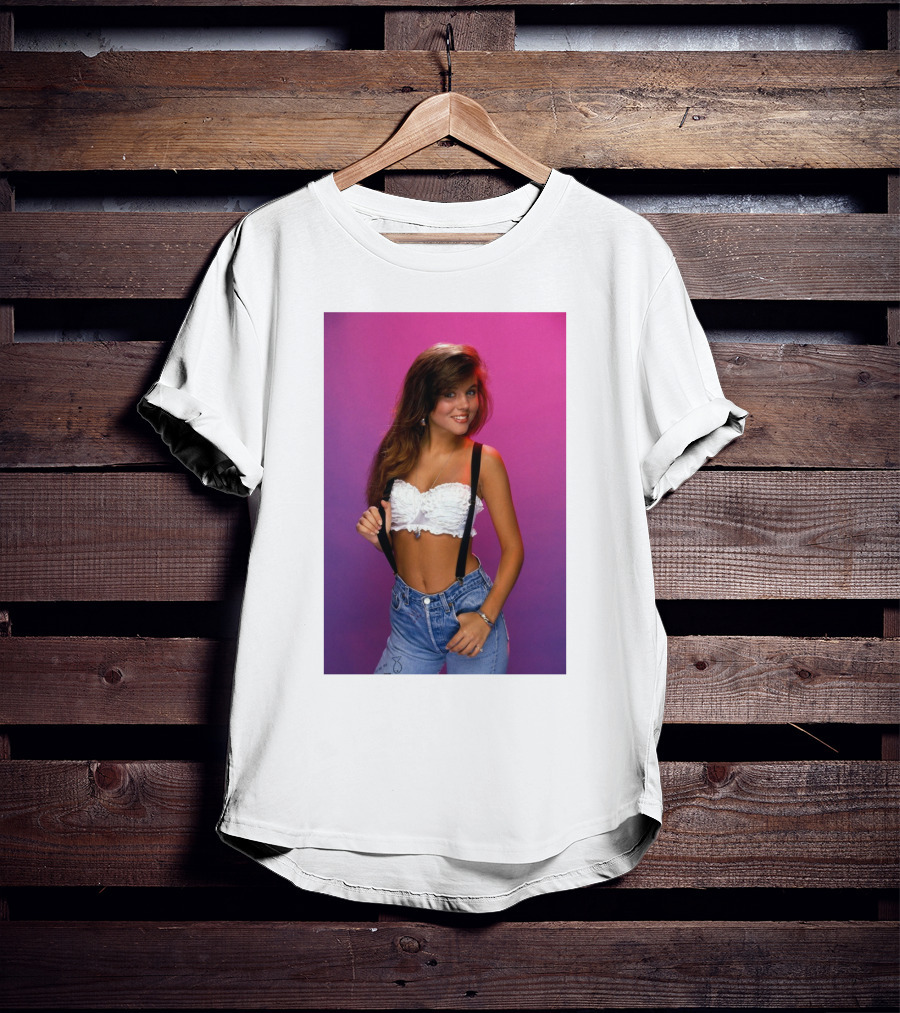 Saved By The Bell Kelly Kapowski 90s T-Shirt