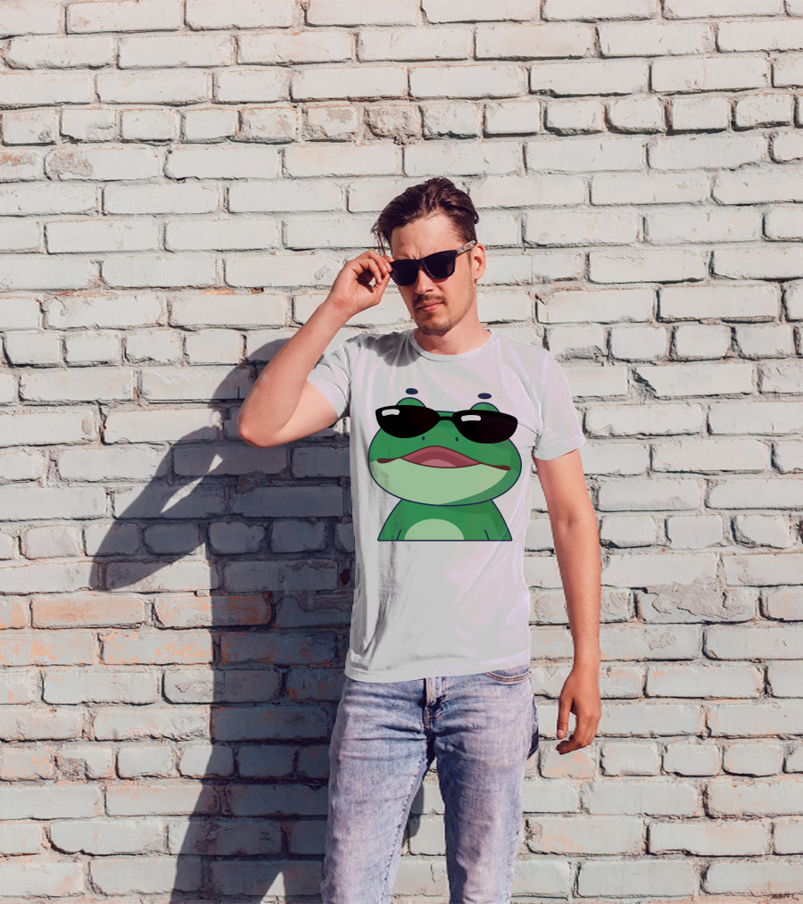 Boomerna Frog With Sunglasses T-Shirt