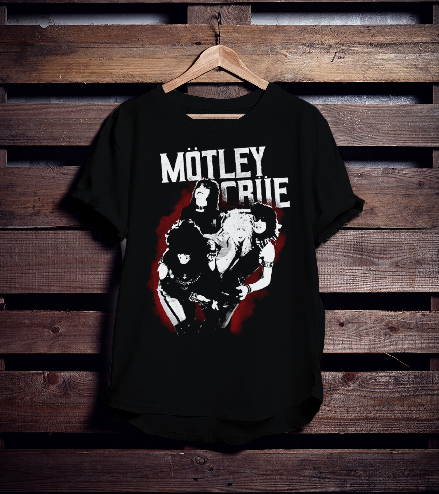Mötley Crüe Vintage Band Photo Black And Red T-Shirt