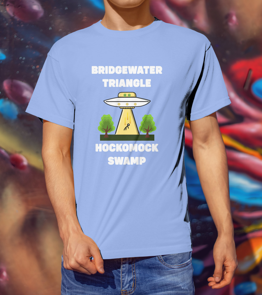 Bridgewater Triangle Hockomock Swamp UFO Alien Abduction Scene T-Shirt