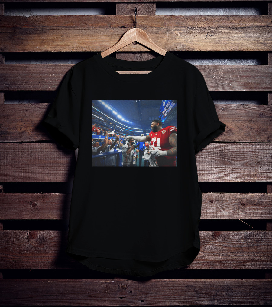 Cowboys Fans Interacting With Trent Williams At Stadium Event T-Shirt