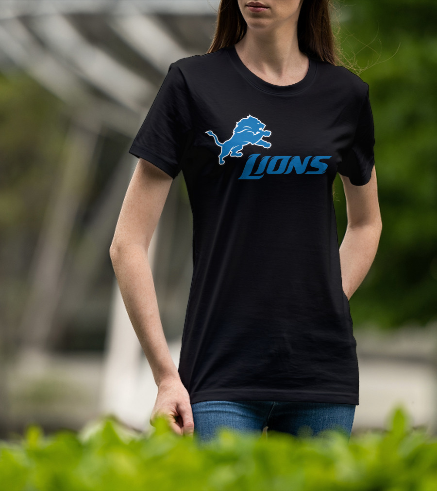 Detroit Lions Logo Fan Apparel Football Team Support T-Shirt