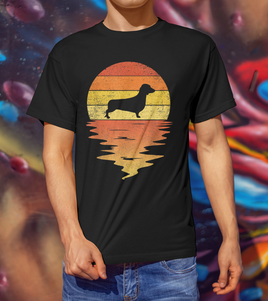 Dachshund Silhouette 70s Vintage Sunset T-Shirt