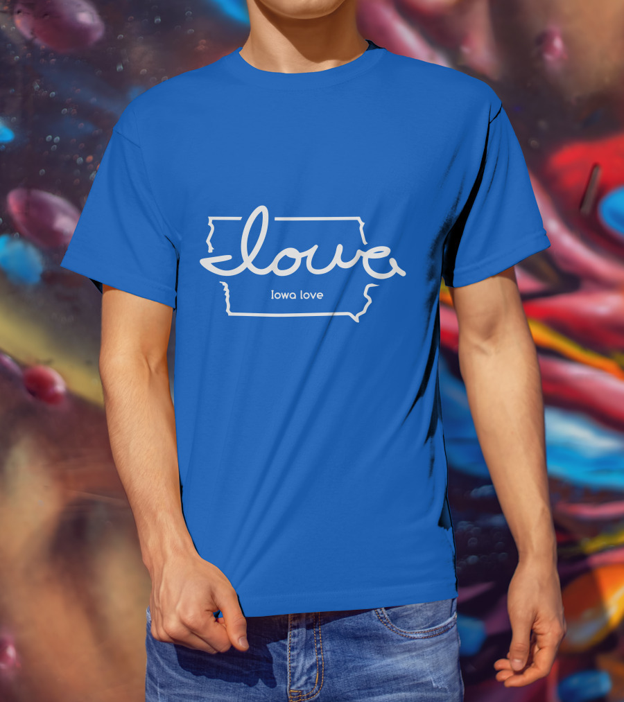 Iowa Love Map Outline T-Shirt