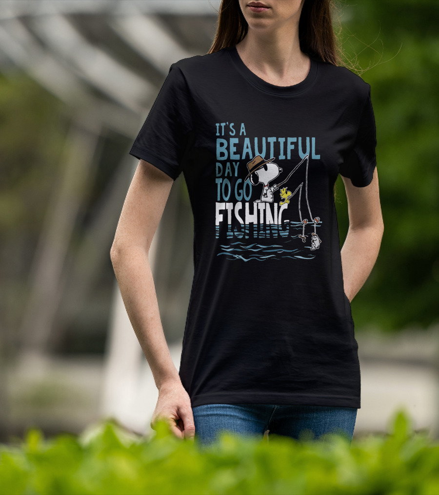It's A Beautiful Day To Go Fishing Snoopy Charlie Brown Peanuts Woodstock T-Shirt