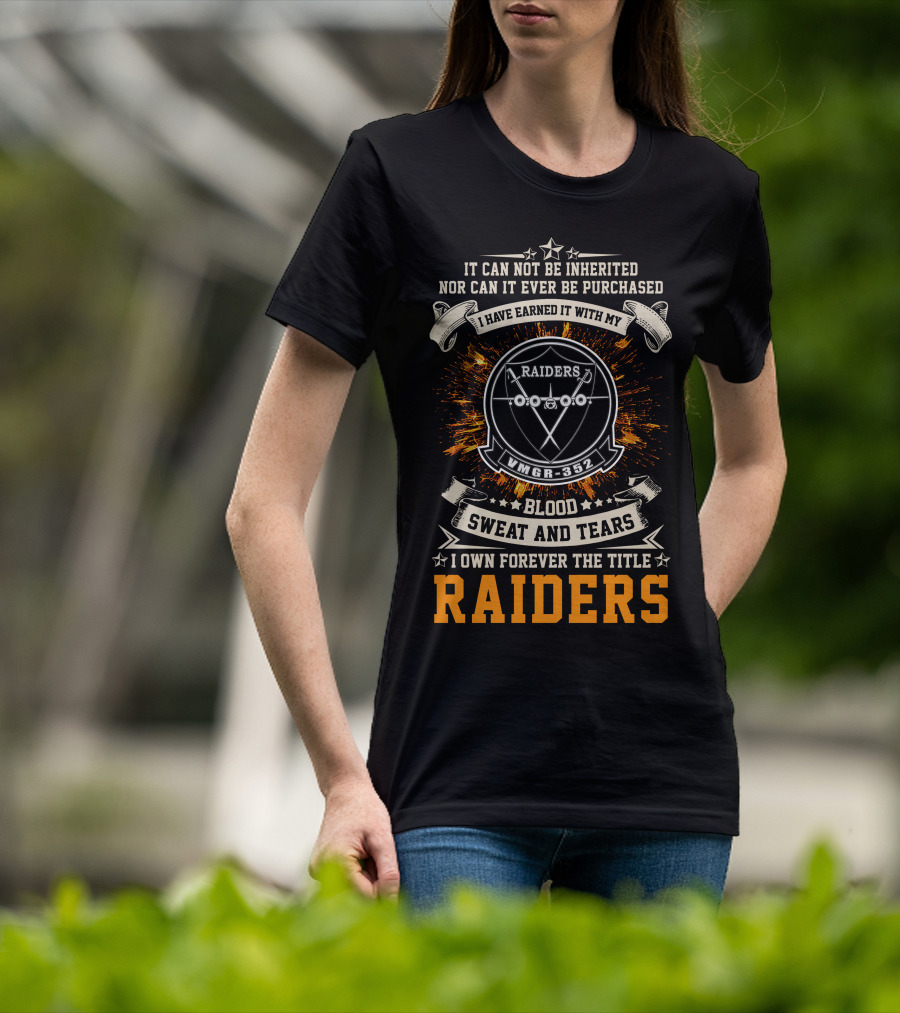 Vmgr-352 Raiders Blood Sweat And Tears Victory Banner T-Shirt