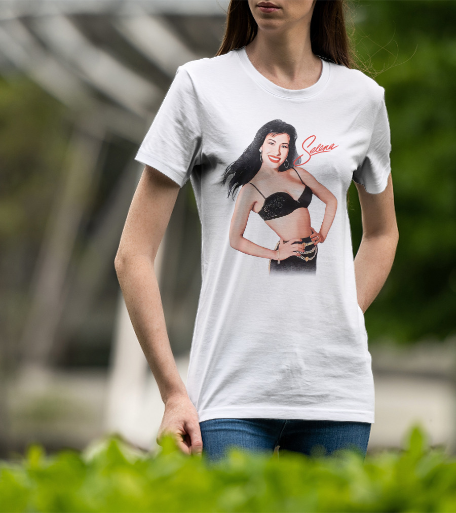 Selena Signature TN42510 Iconic Style Classic Beauty T-Shirt