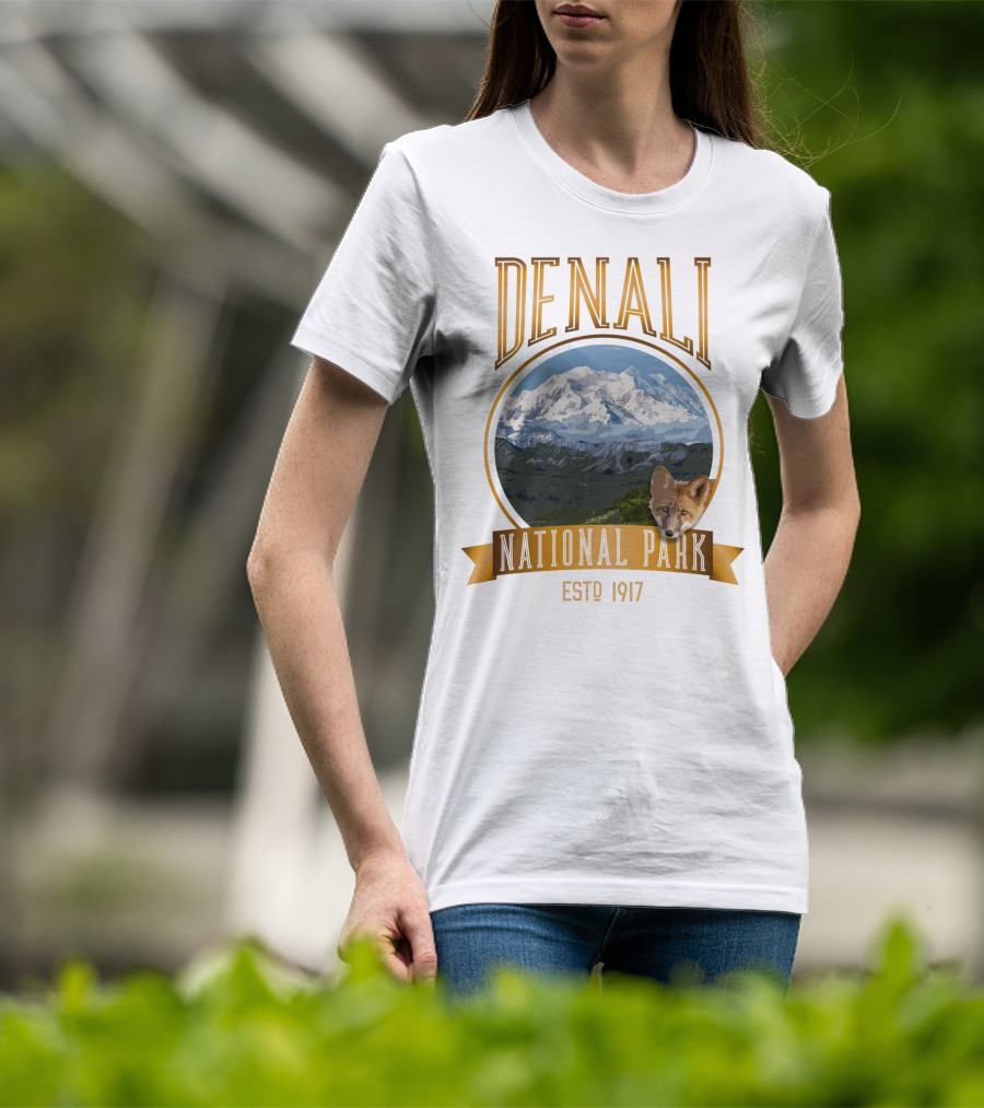 Denali National Park Estd 1917 With Mt. McKinley And Fox T-Shirt