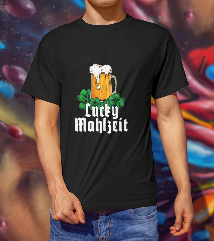 Lucky Mahlzeit St Patricks Day Beer With Shamrock Clovers T-Shirt
