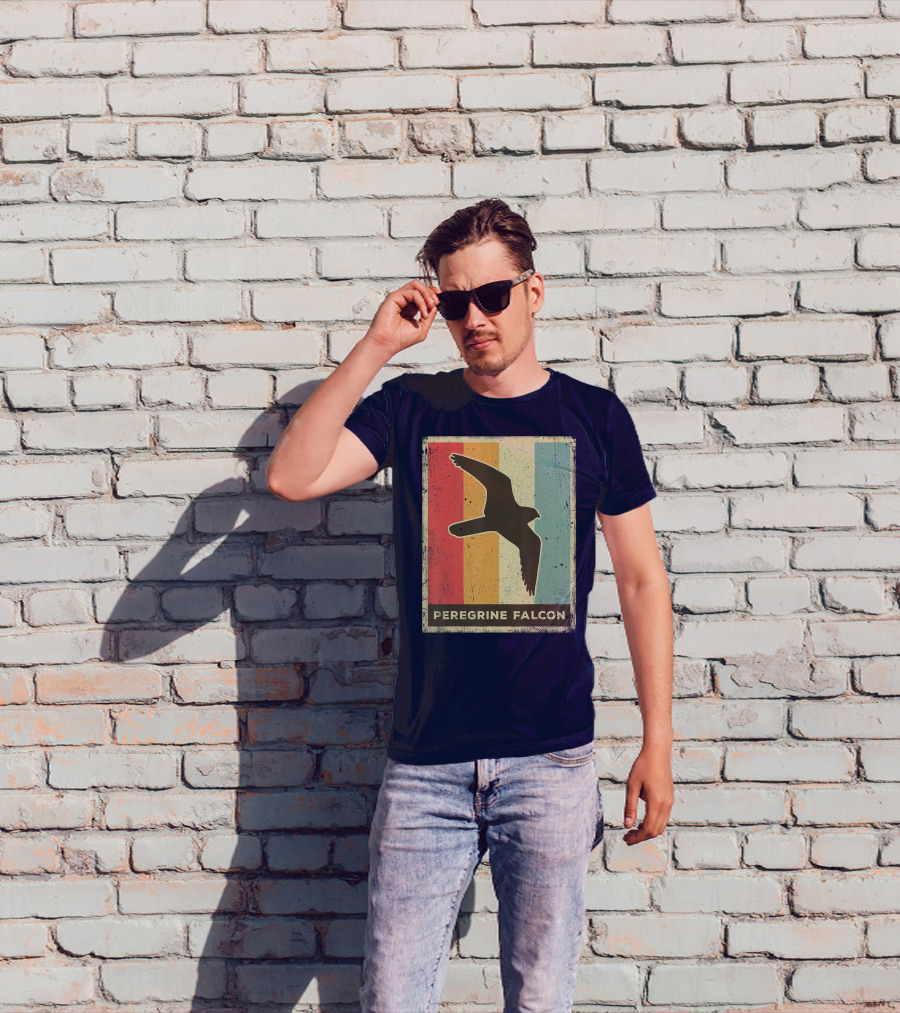 Peregrine Falcon Lover Vintage Animal Retro Stripes T-Shirt