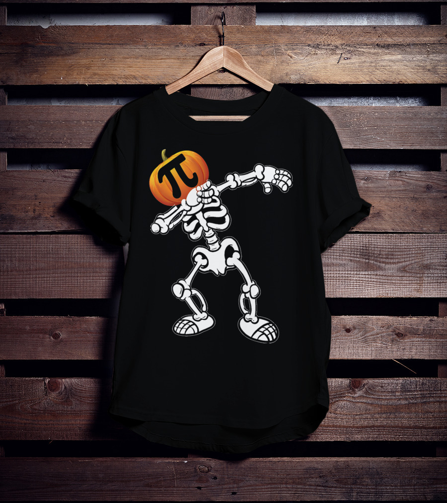 Funny Halloween Skeleton Dabbing Pumpkin Pi Math T-Shirt