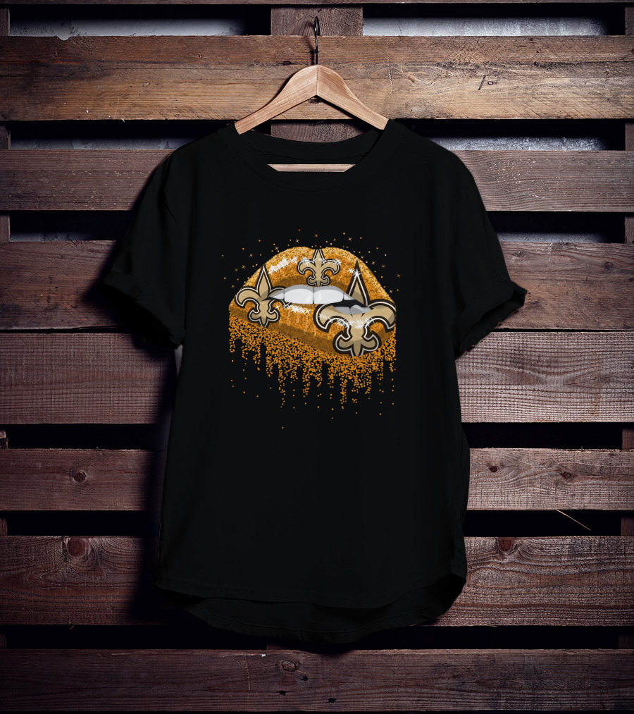 New Orleans Saints Glittering Fleur-de-Lis Lips T-Shirt