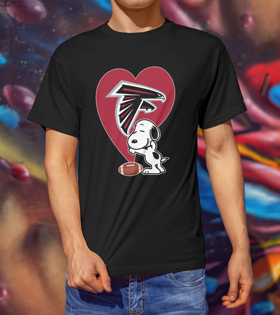 Atlanta Falcons Snoopy Heart Football Hug T-Shirt