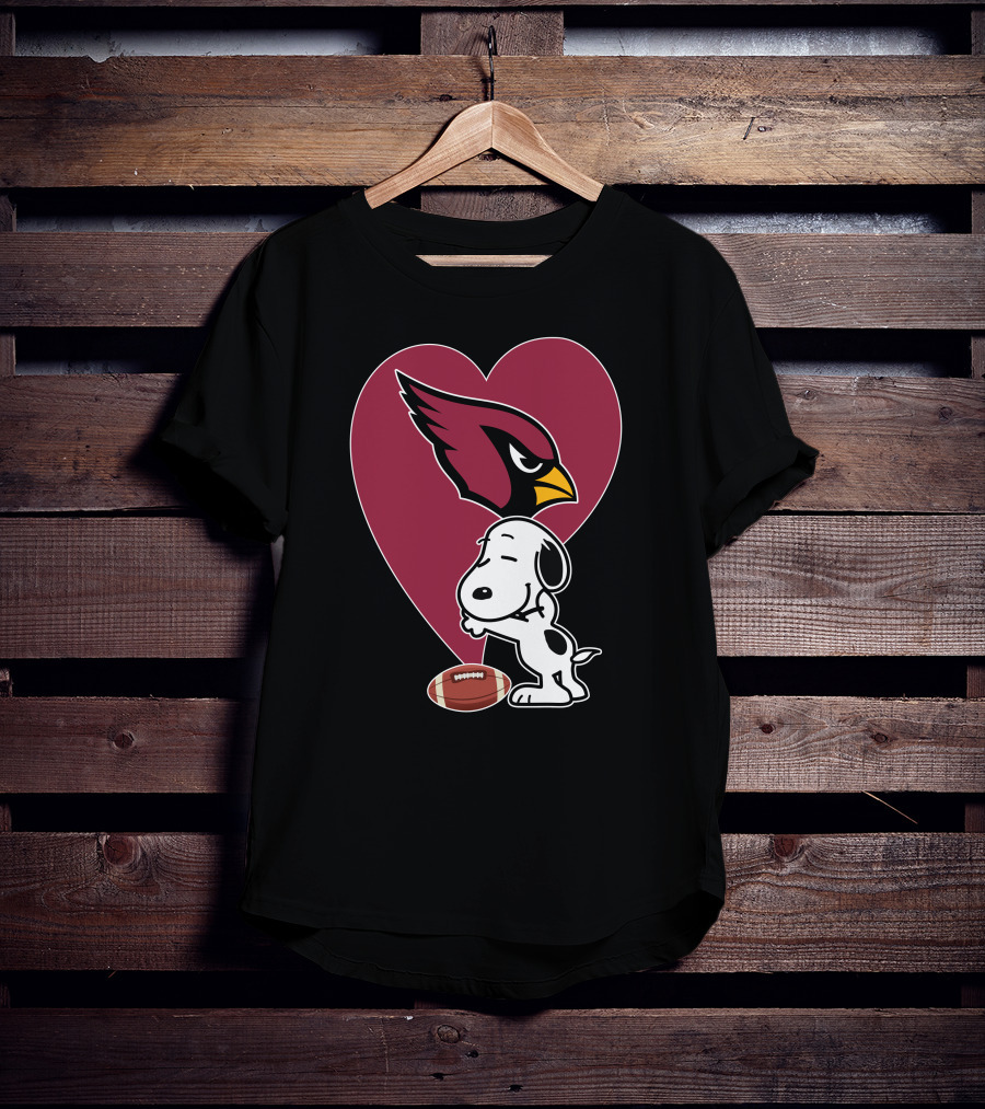 Arizona Cardinals Snoopy Hug Football Heart T-Shirt