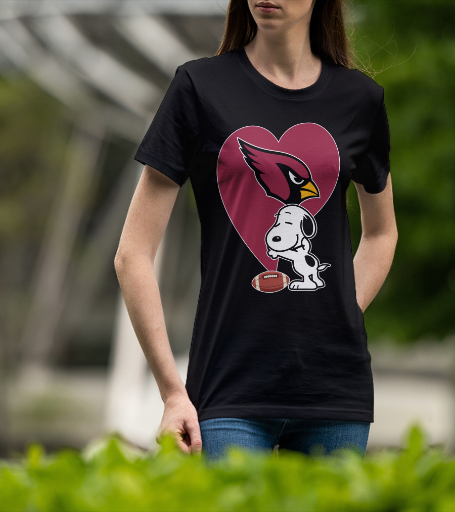 Arizona Cardinals Snoopy Hug Football Heart T-Shirt
