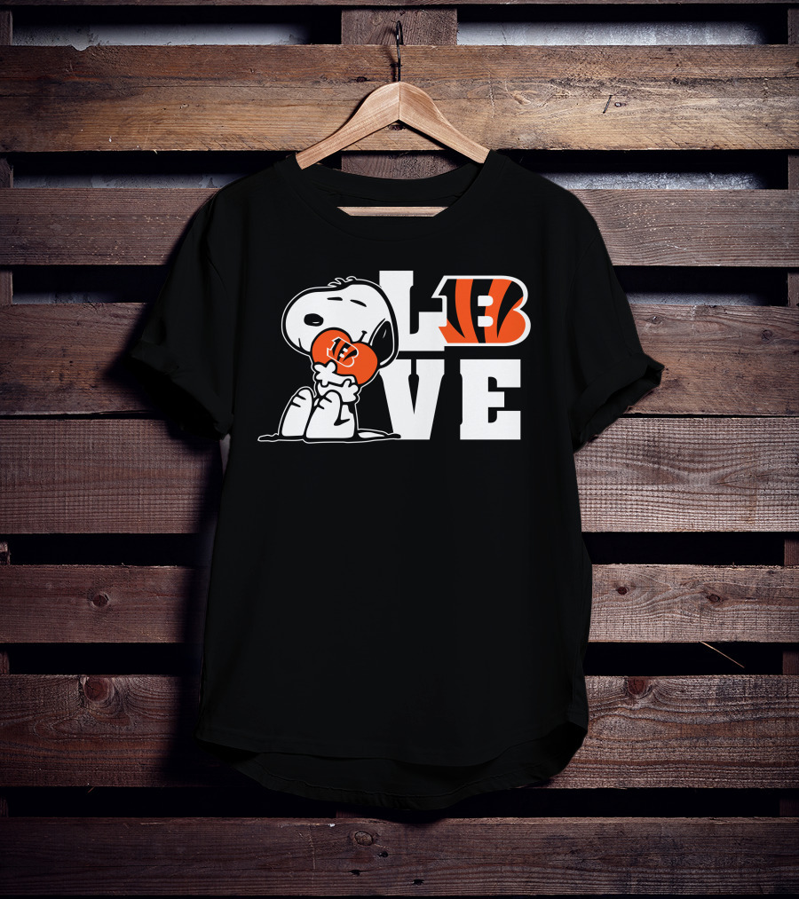 Snoopy Cincinnati Bengals Love T-Shirt