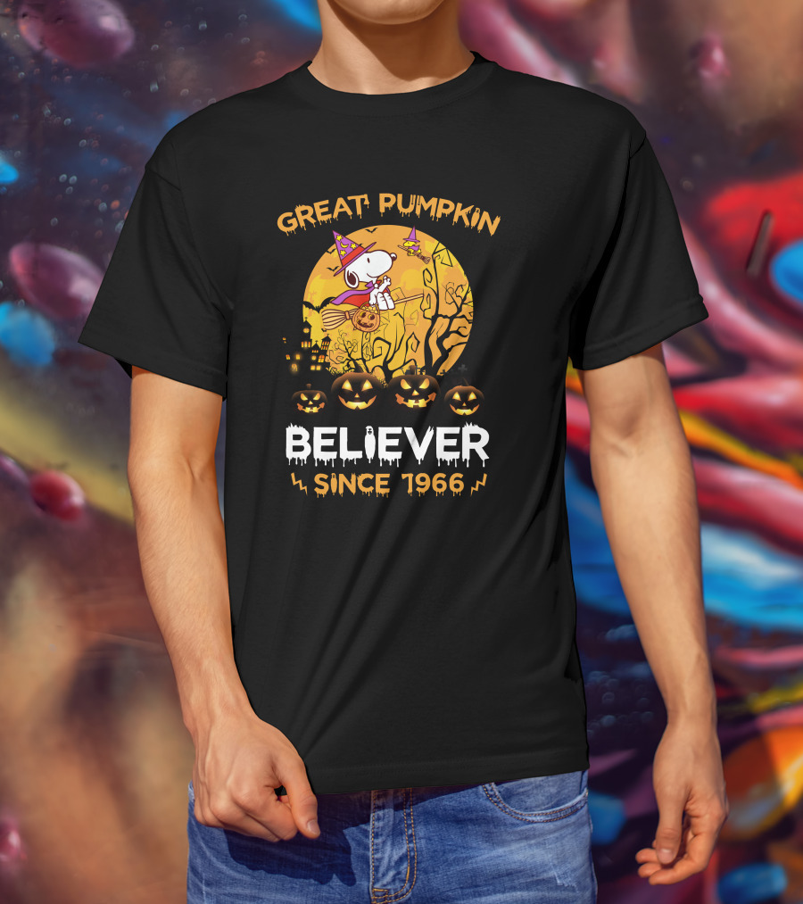 Great Pumpkin Believer Since 1966 Snoopy Halloween Flying Broomstick Moon Jack-O'-Lanterns T-Shirt