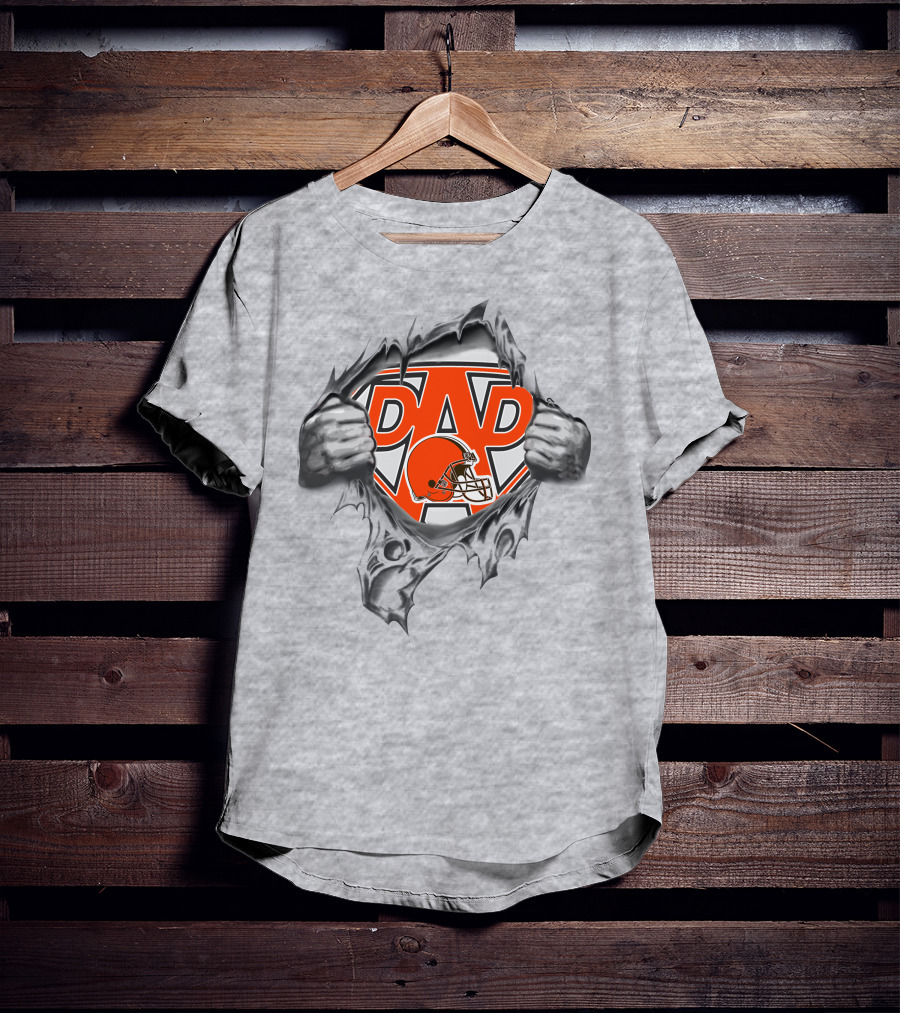 Super Dad Cleveland Browns Football Emblem With Ripping Hands T-Shirt