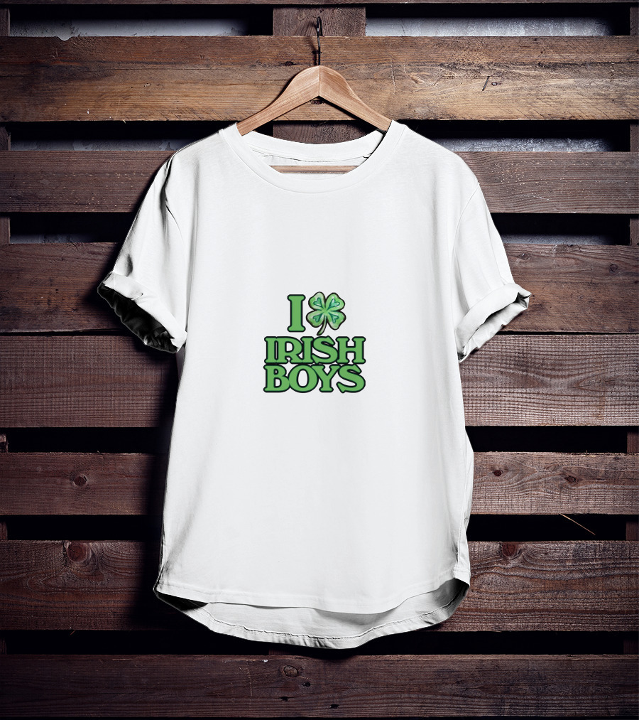 I Love Irish Boys Shamrock Charm T-Shirt