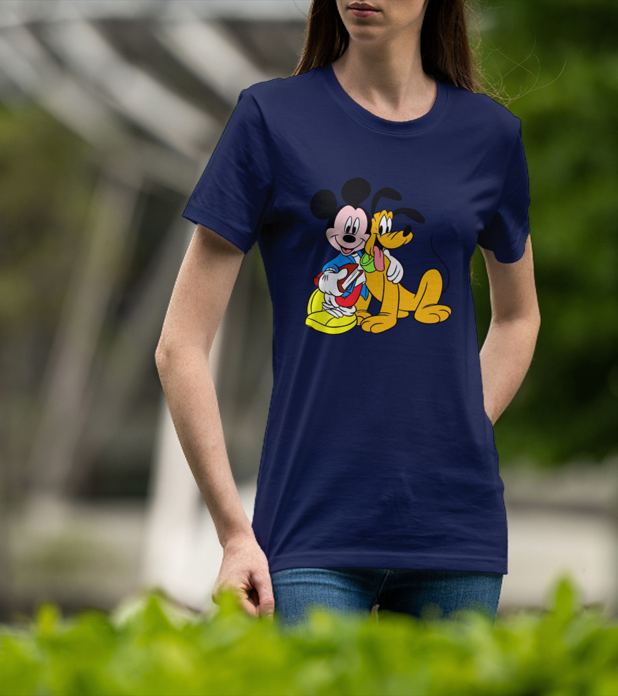 Mickey And Friends Mickey And Pluto Hugging Classic Cartoon T-Shirt