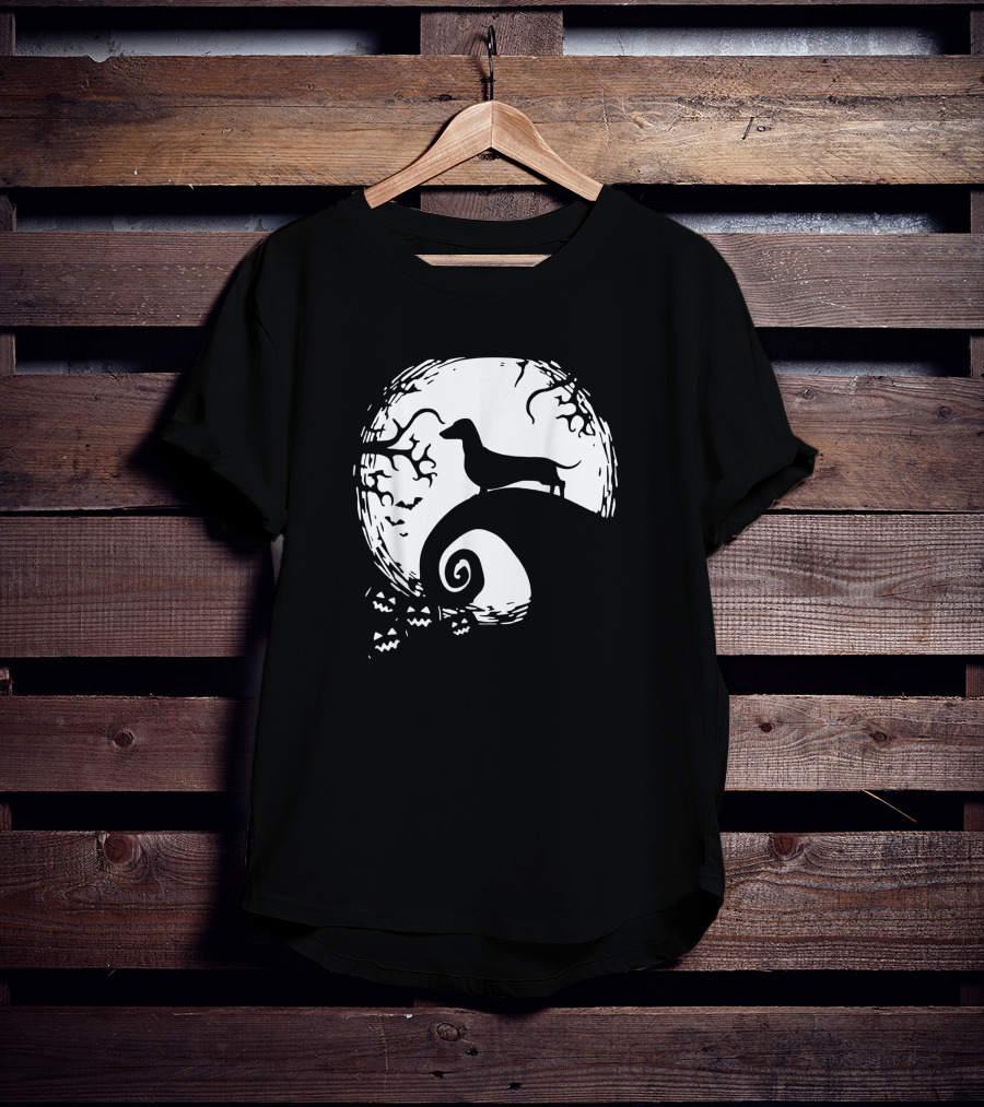 Dachshund Moonlit Halloween Scene For Dachshund Lovers T-Shirt