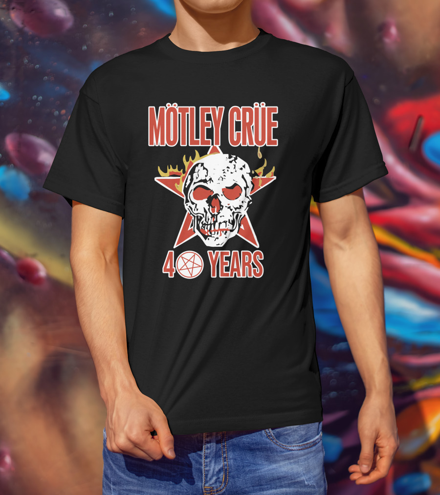 Mötley Crüe 40 Years Skull Flames Star Pentagram T-Shirt
