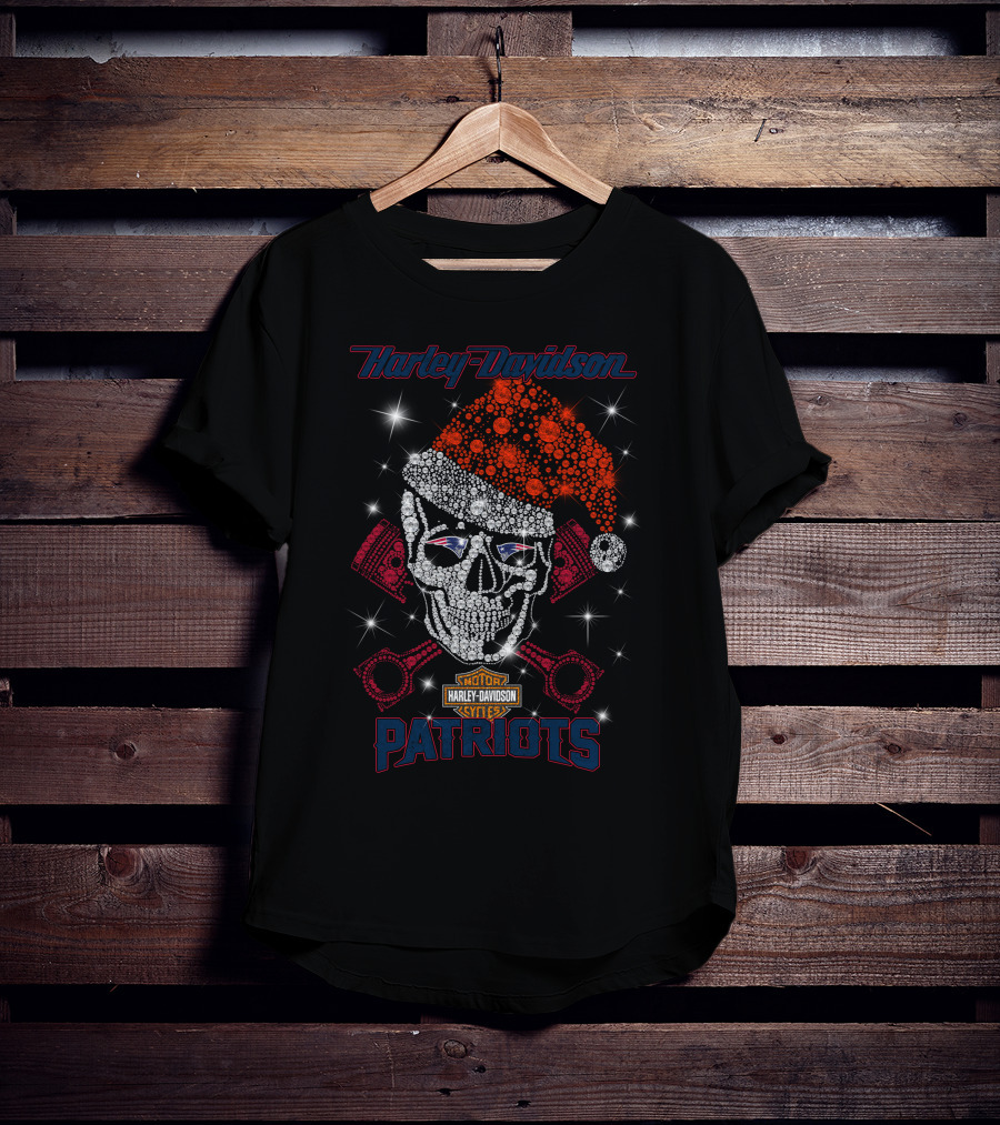 Harley Davidson New England Patriots Skull Santa Hat T-Shirt