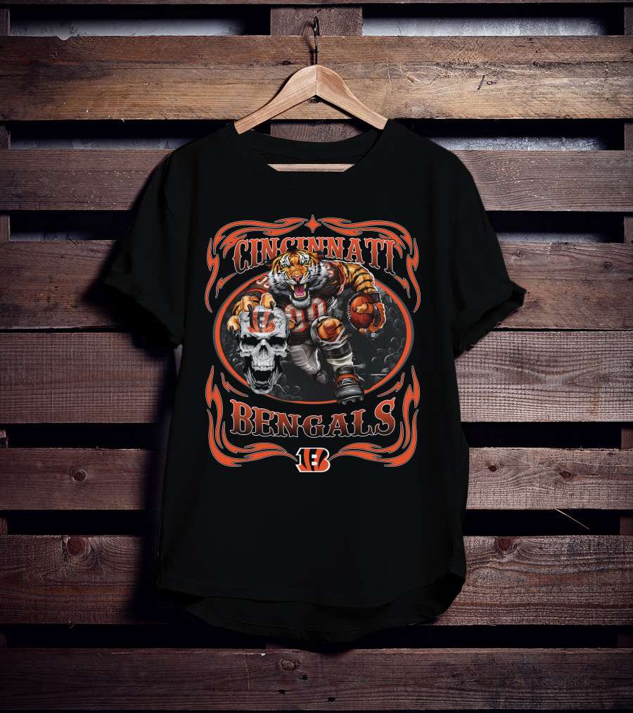 Cincinnati Bengals Tiger With Football And Skull T-Shirt