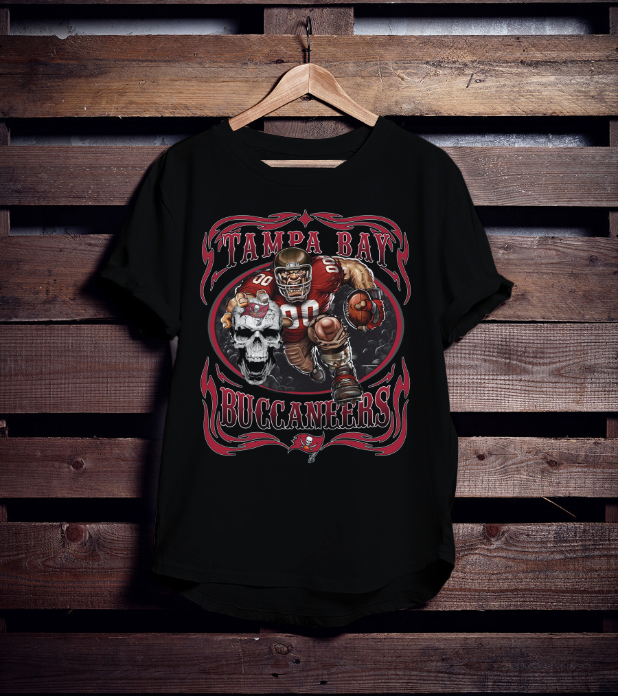 Tampa Bay Buccaneers Football Player Skull T-Shirt