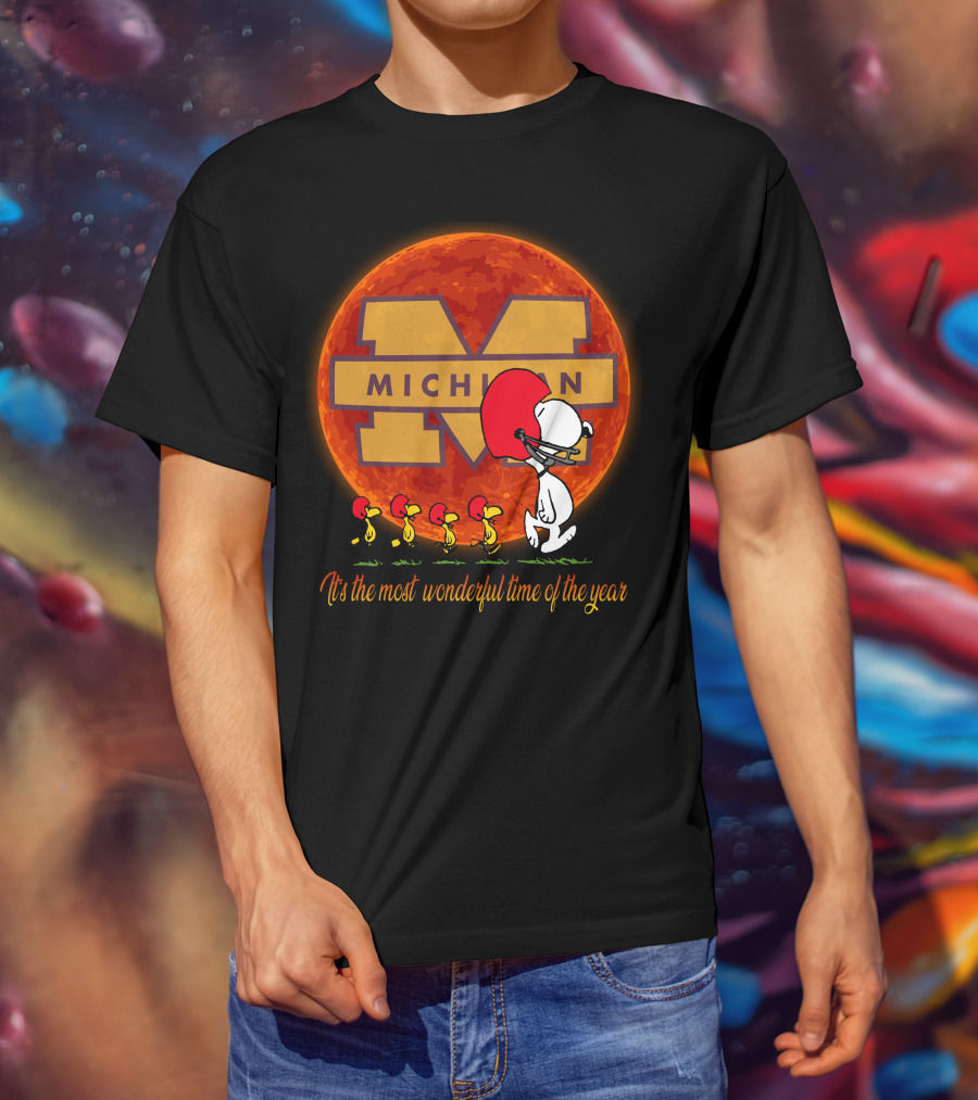 It's The Most Wonderful Time Of The Year Michigan Football Snoopy Woodstock T-Shirt