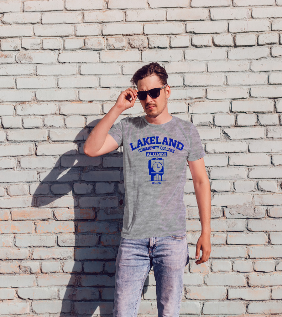Lakeland Community College Alumni Est. 1920 Clock Tower T-Shirt