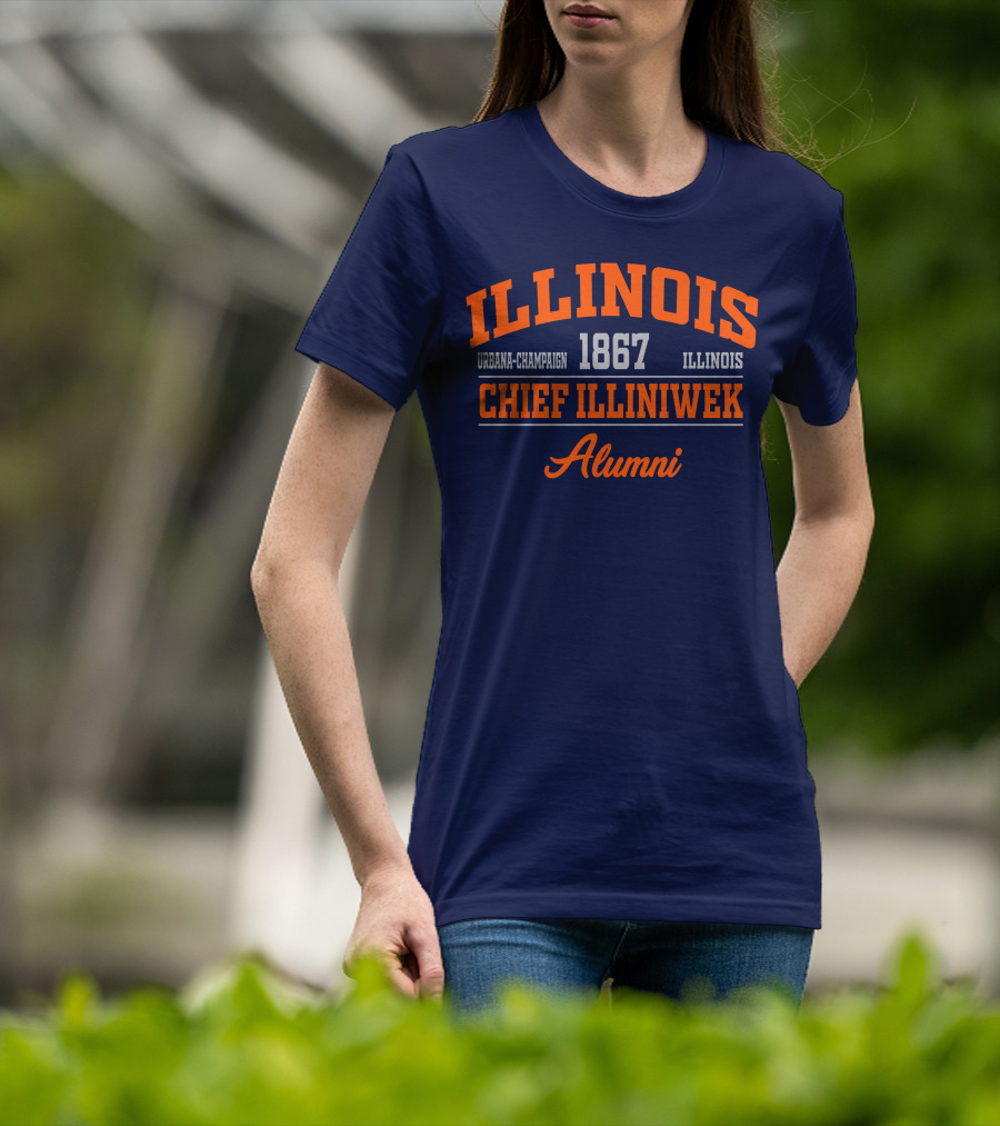 ILLINOIS URBANA-CHAMPAIGN 1867 CHIEF ILLINIWEK ALUMNI T-Shirt