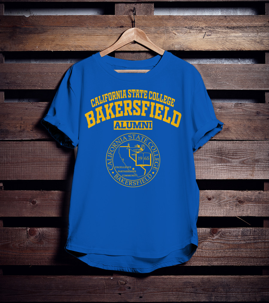 California State College Bakersfield Alumni 1965 Excellence Partnerships Community Seal T-Shirt