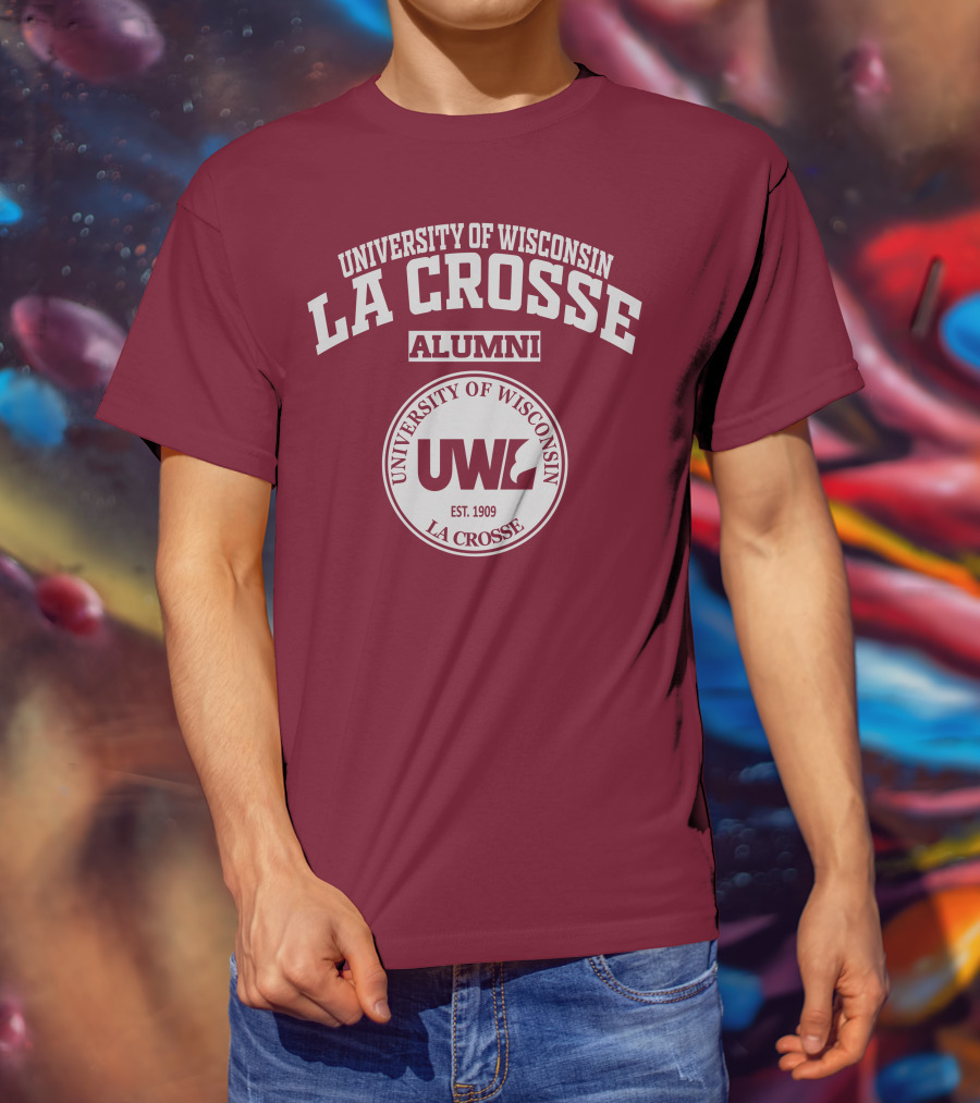 University Of Wisconsin La Crosse Alumni UWL Est. 1909 T-Shirt