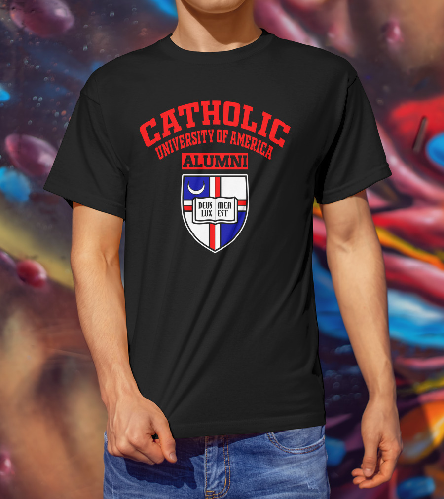 Catholic University Of America Alumni Deus Lux Mea Est Crest T-Shirt