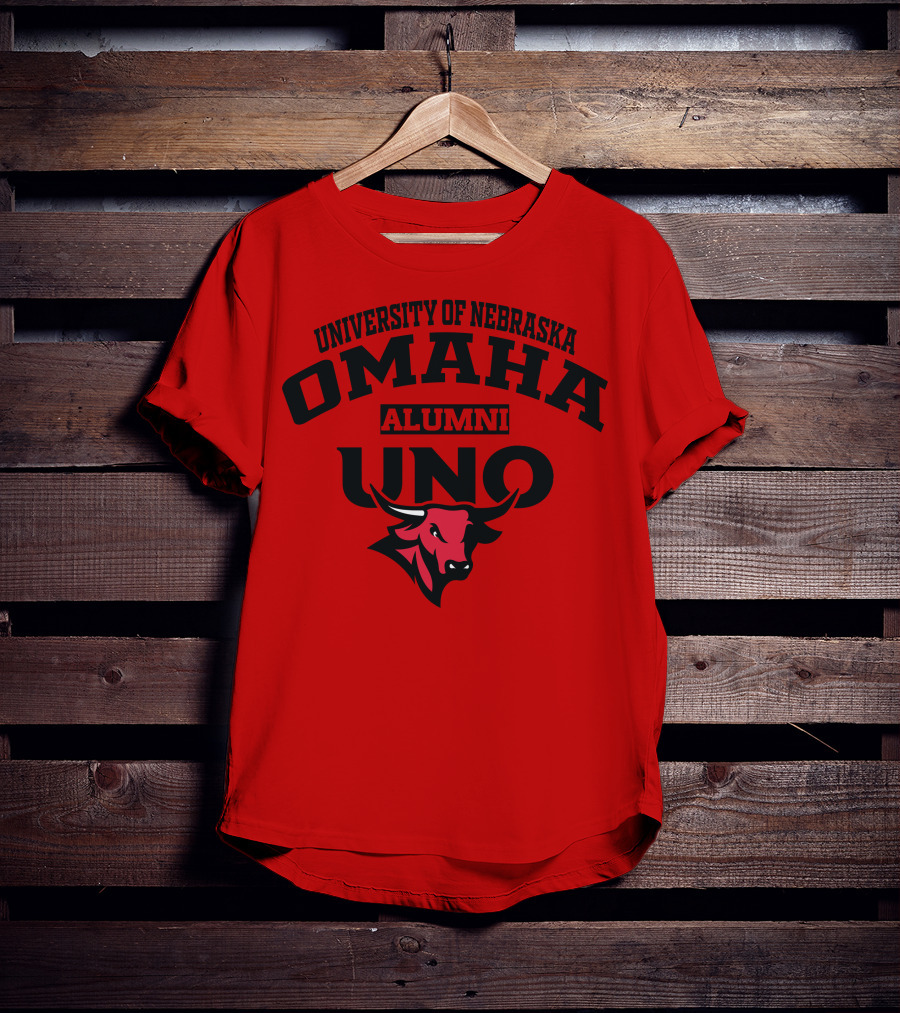 University Of Nebraska Omaha UNO Alumni Bull T-Shirt