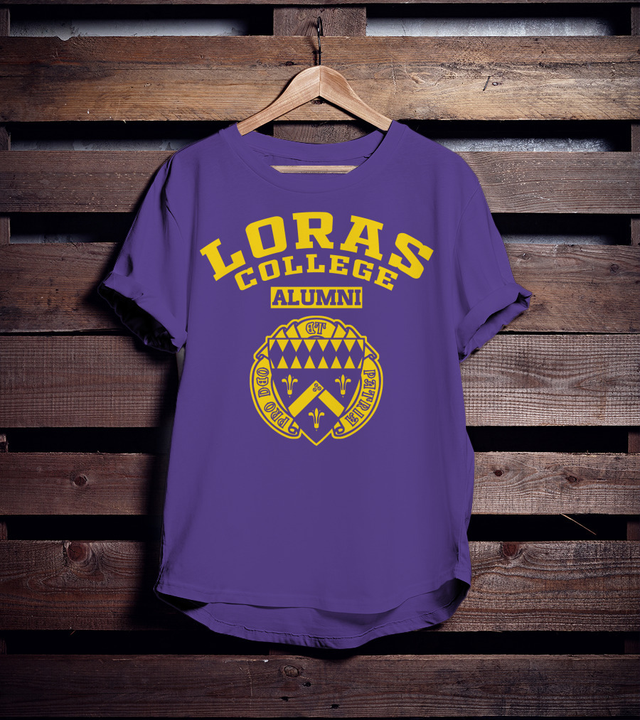 Loras College Alumni Pro Deo Et Patria Crest T-Shirt