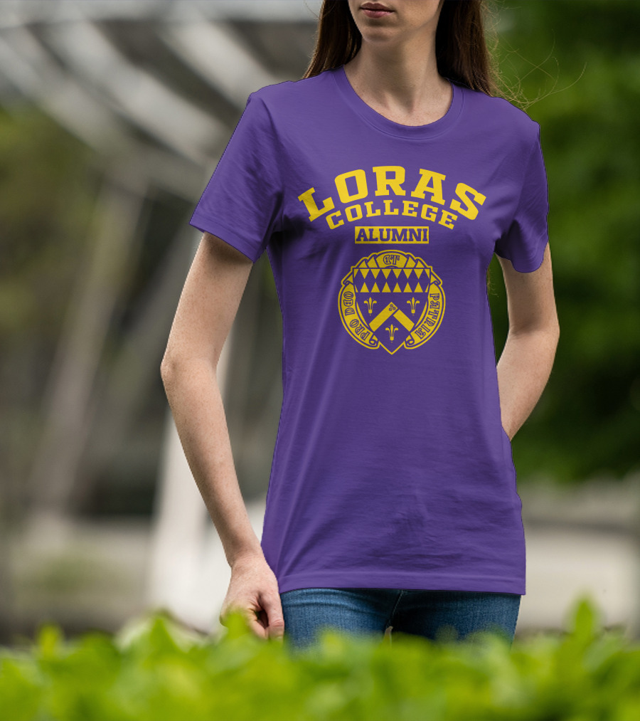 Loras College Alumni Pro Deo Et Patria Crest T-Shirt