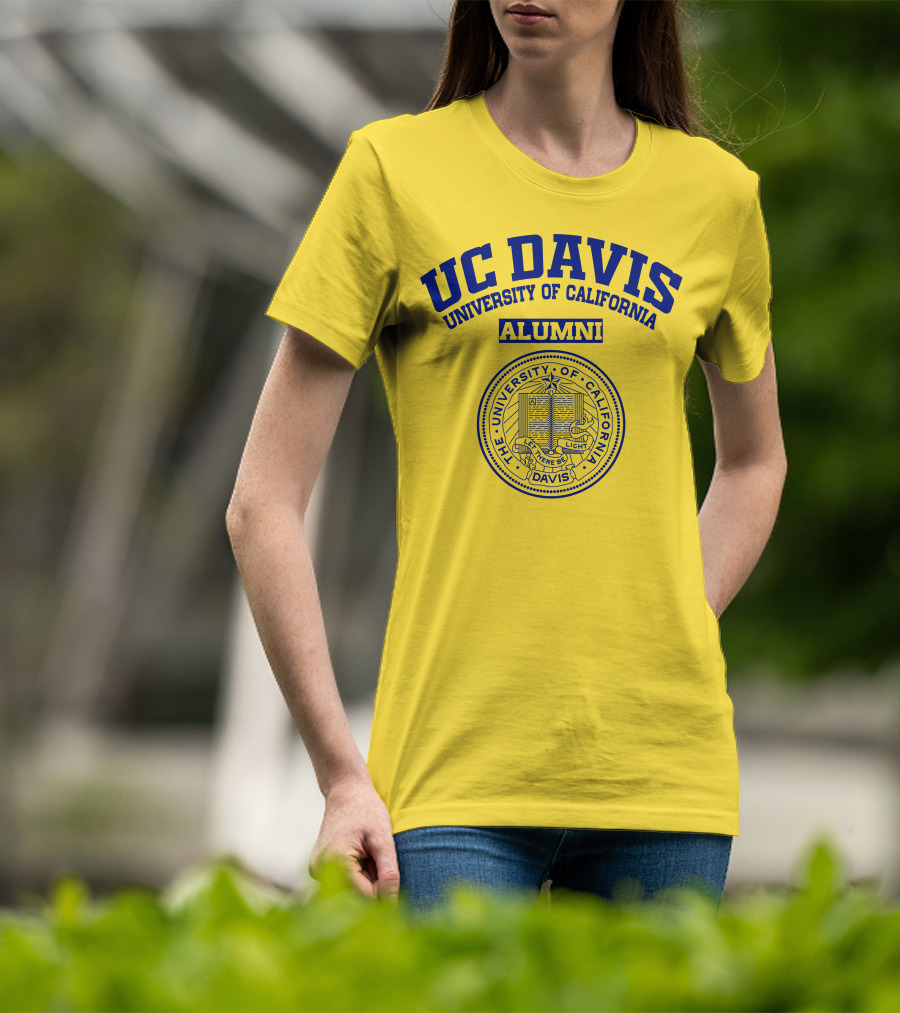 UC Davis University Of California Alumni Seal T-Shirt
