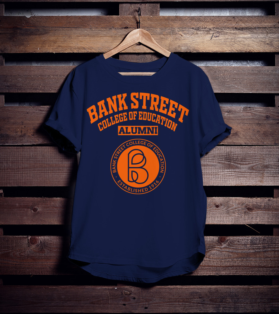 Bank Street College Of Education Alumni Established 1916 T-Shirt