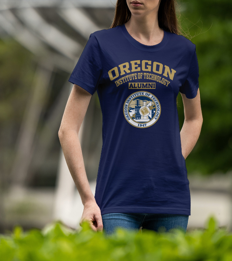 Oregon Institute Of Technology Alumni 1947 Crest T-Shirt