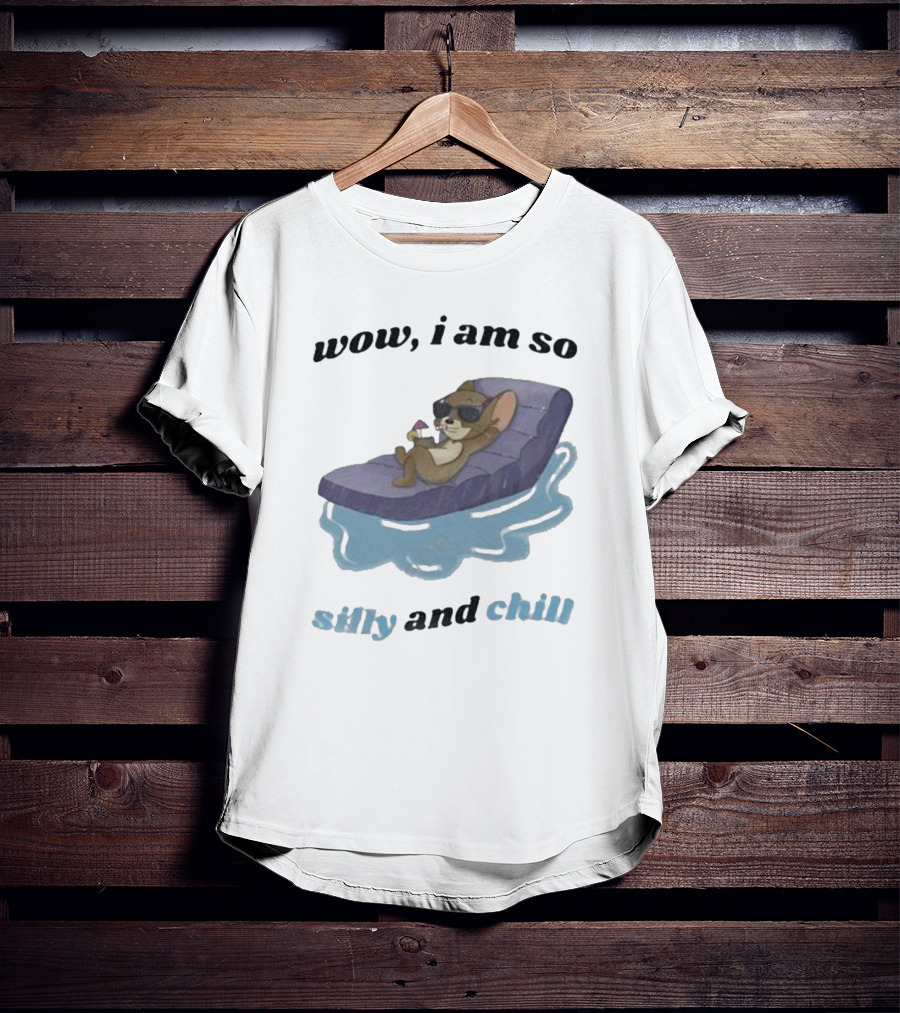 Wow I Am So Silly And Chill Relaxing Sunglasses Pool Float Mouse T-Shirt