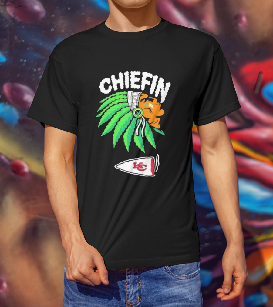 Kansas City Chiefs Chiefin Native Headdress Football T-Shirt