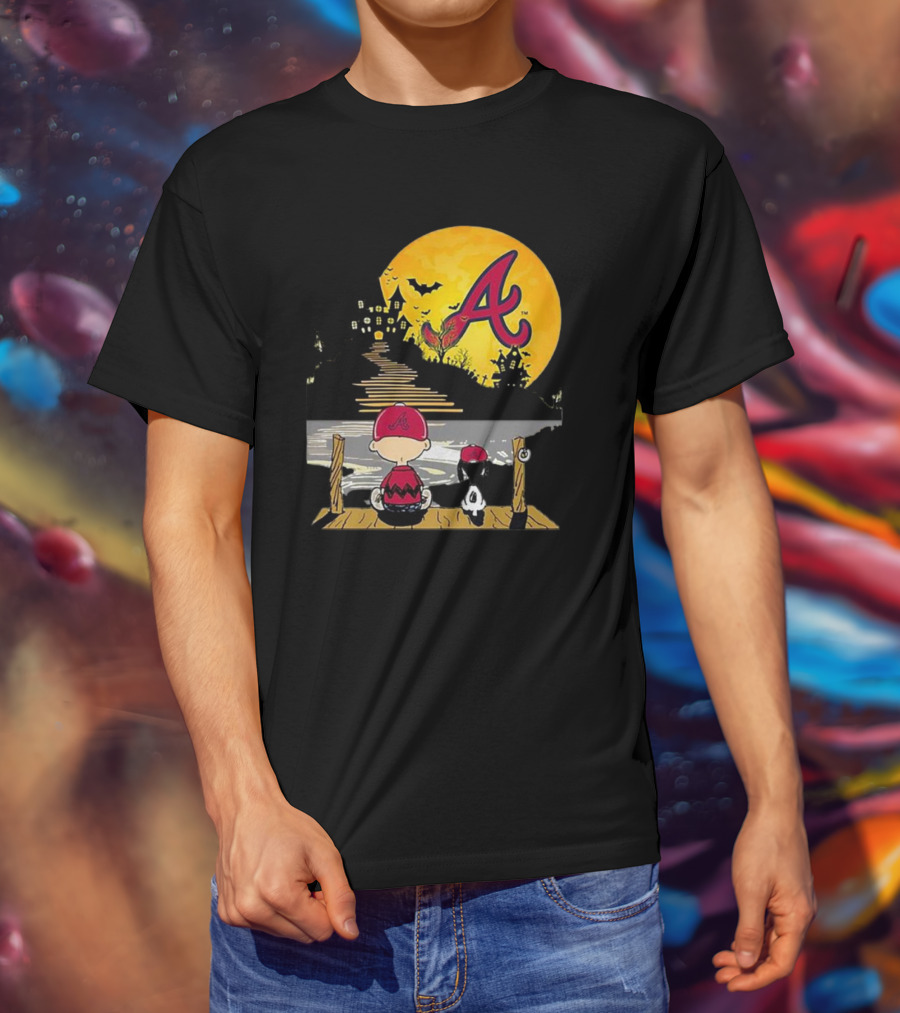 Snoopy Charlie Brown Atlanta Braves Halloween Under Moon T-Shirt
